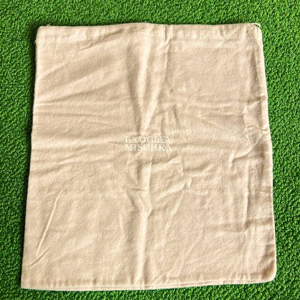 New Badgley Mischka 12 by 14 dust bag.